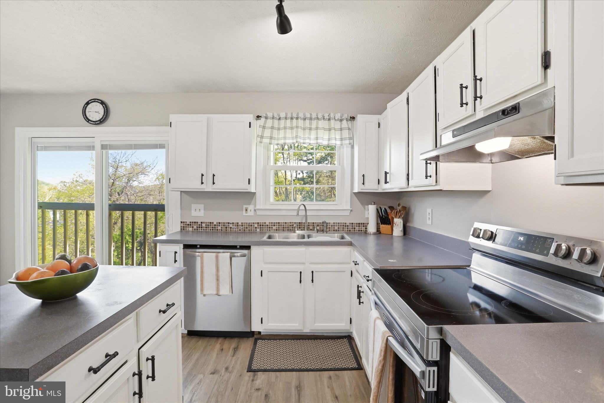 APPLE MT LAKE - Residential