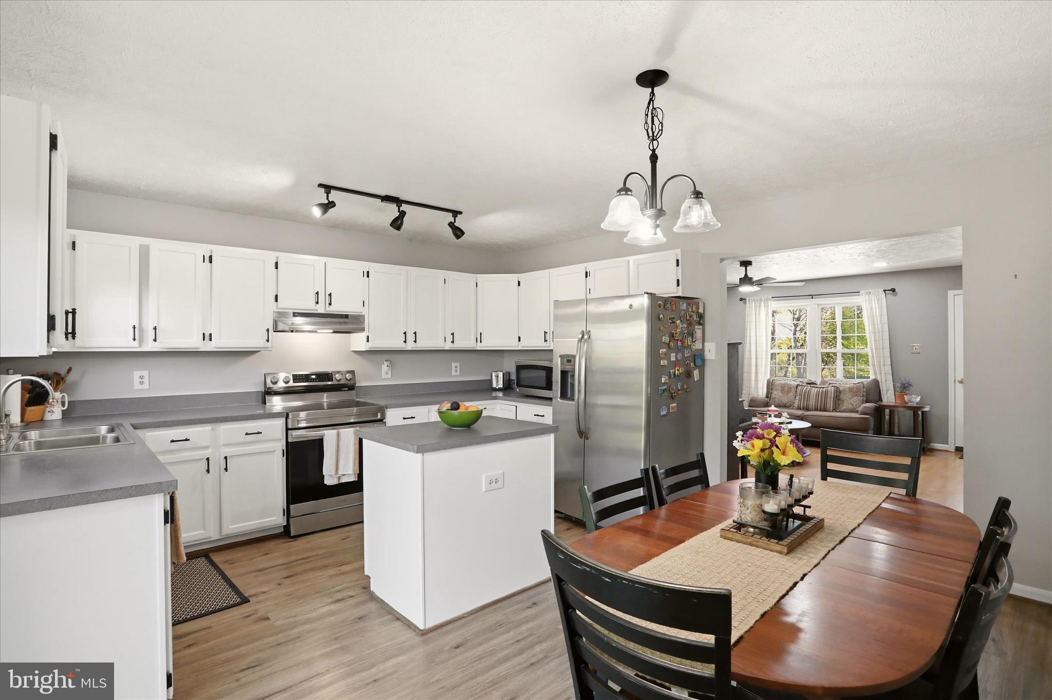 APPLE MT LAKE - Residential