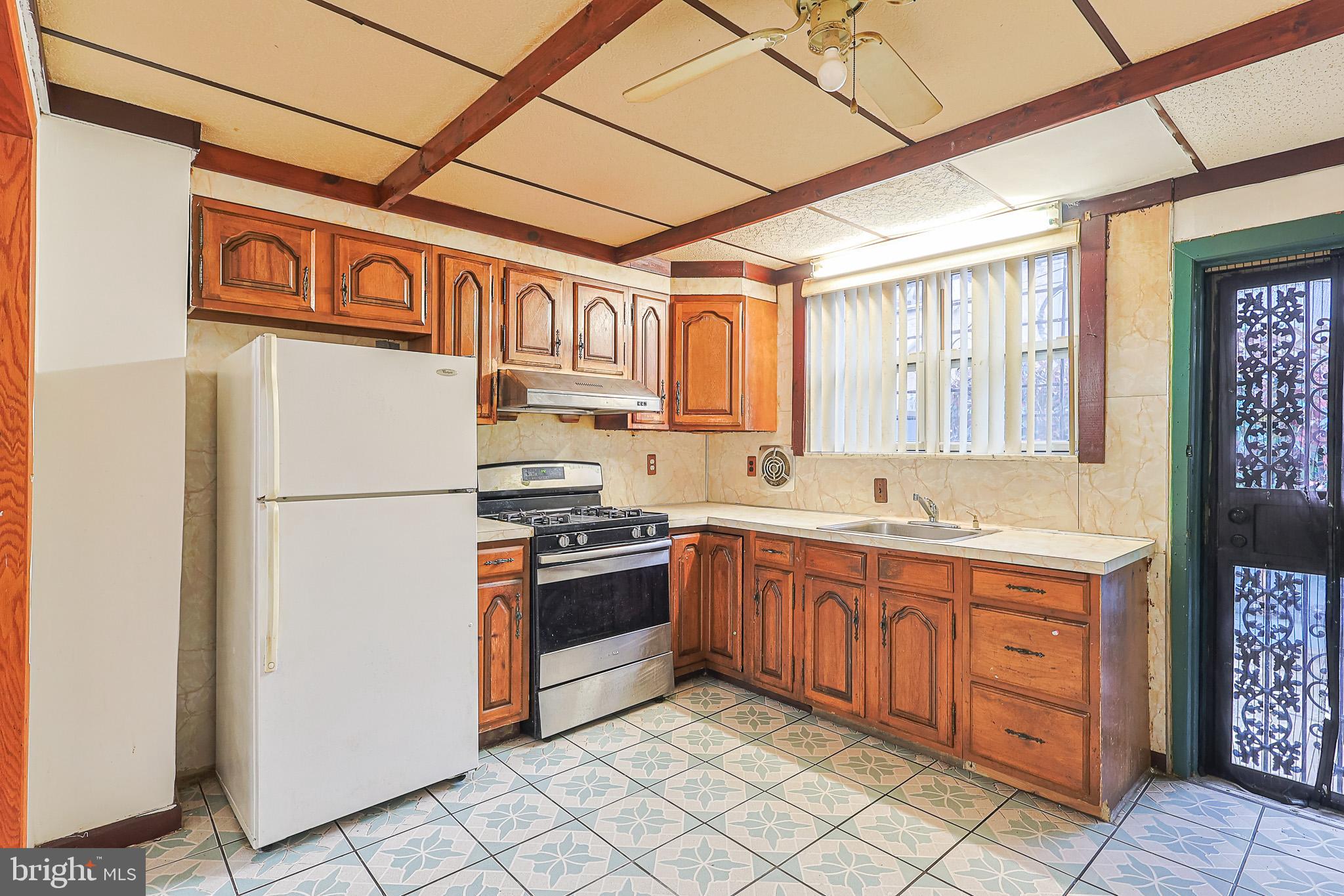 PASSYUNK SQUARE - Residential