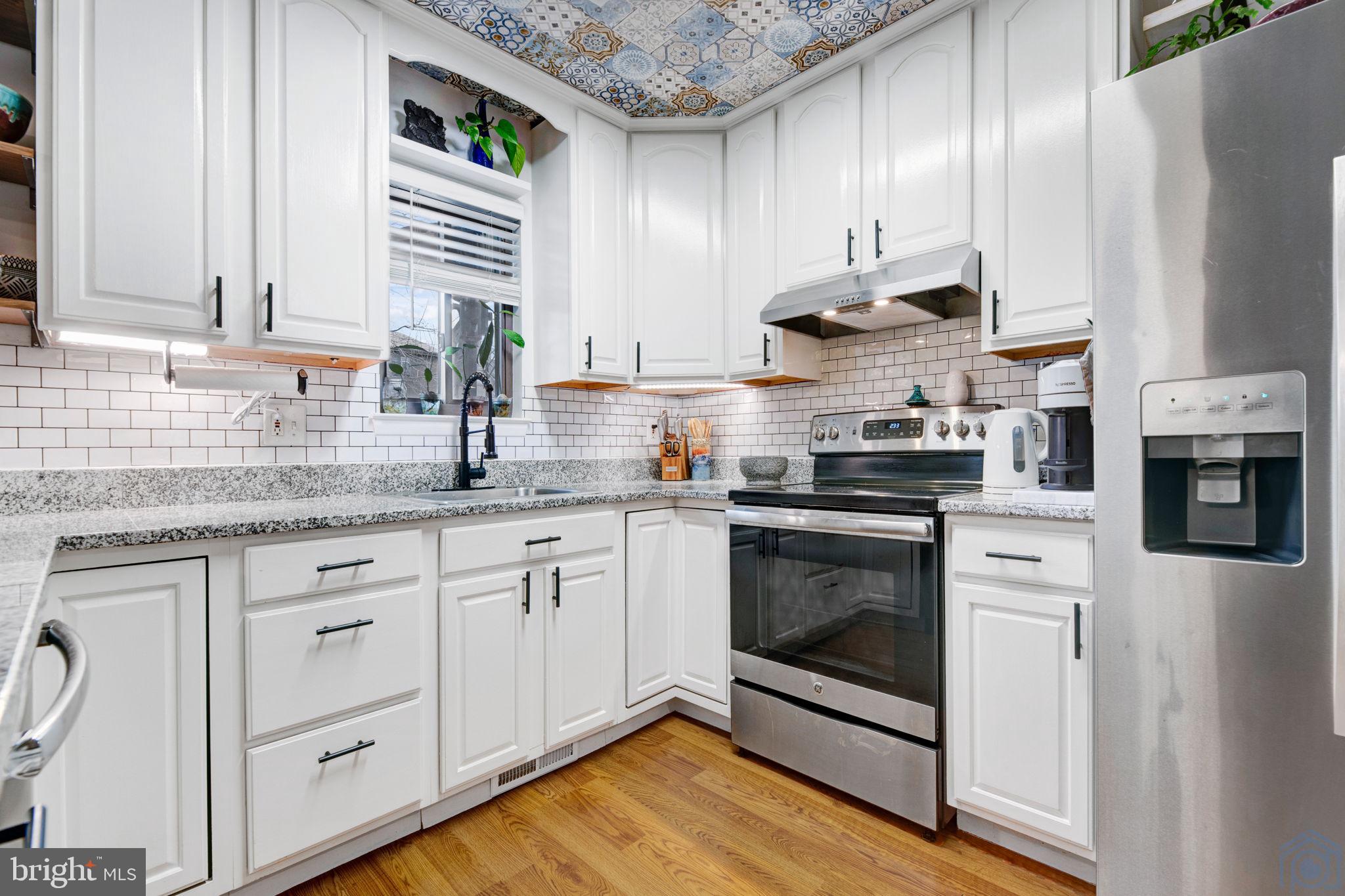 KIMBERLY WOODS VILLAGE - Residential