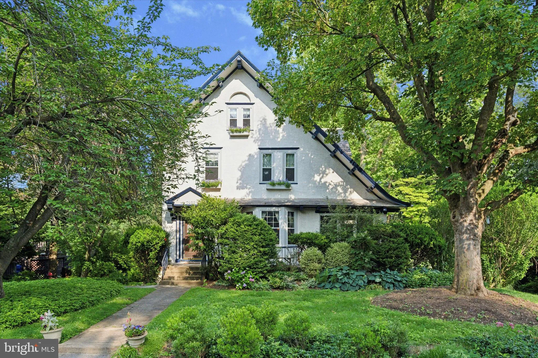 Elkins Park, Pennsylvania 19027, United States, 6 Bedrooms Bedrooms, ,4 BathroomsBathrooms,Residential,Contingent,155346