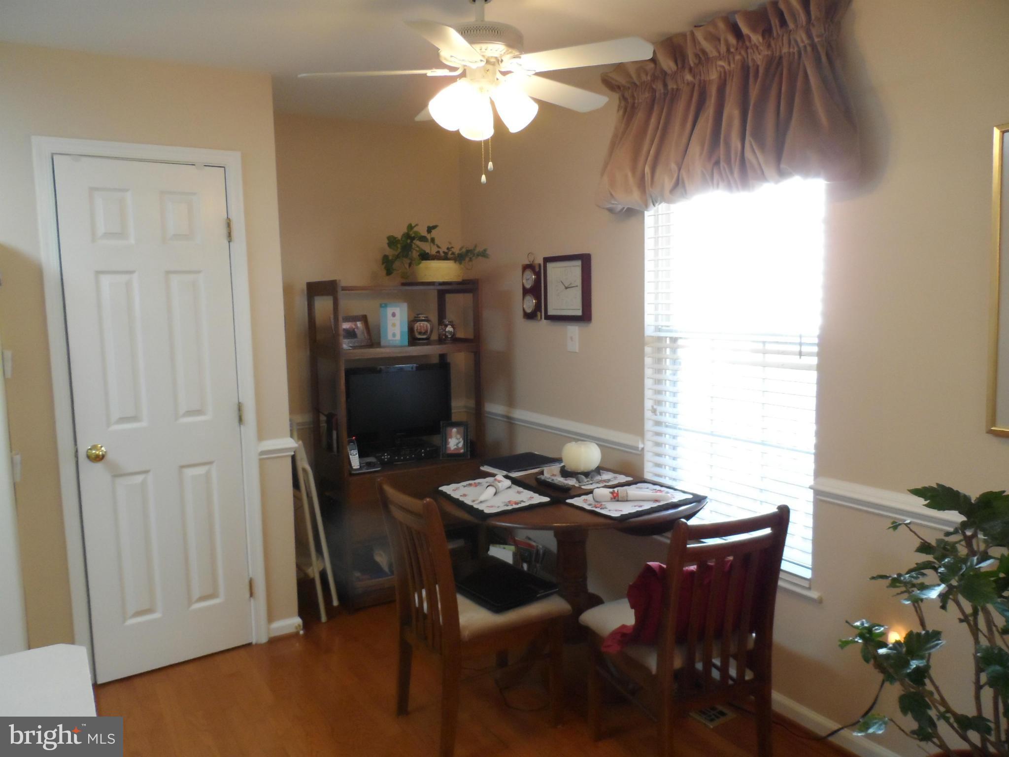 POTOMAC LAKES - Residential Lease