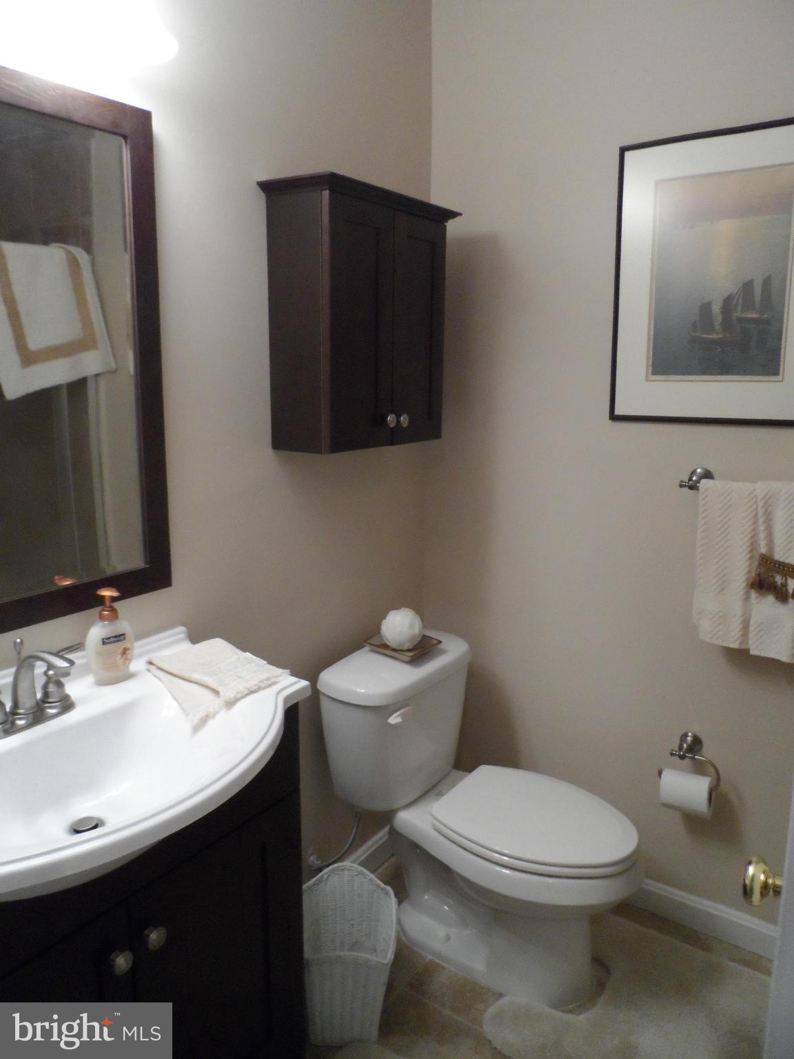 POTOMAC LAKES - Residential Lease