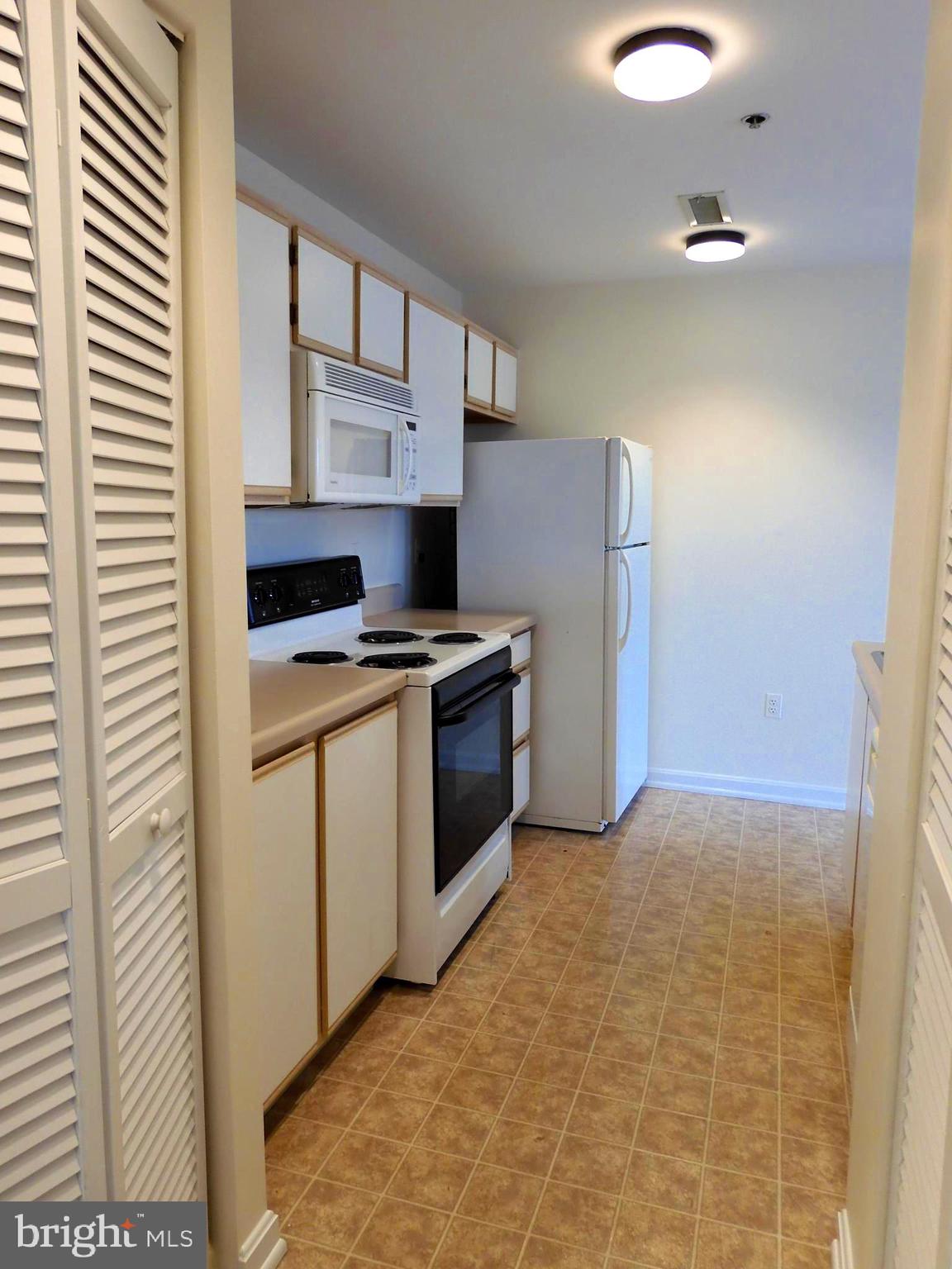 LIGHTHOUSE POINT EAST - Residential