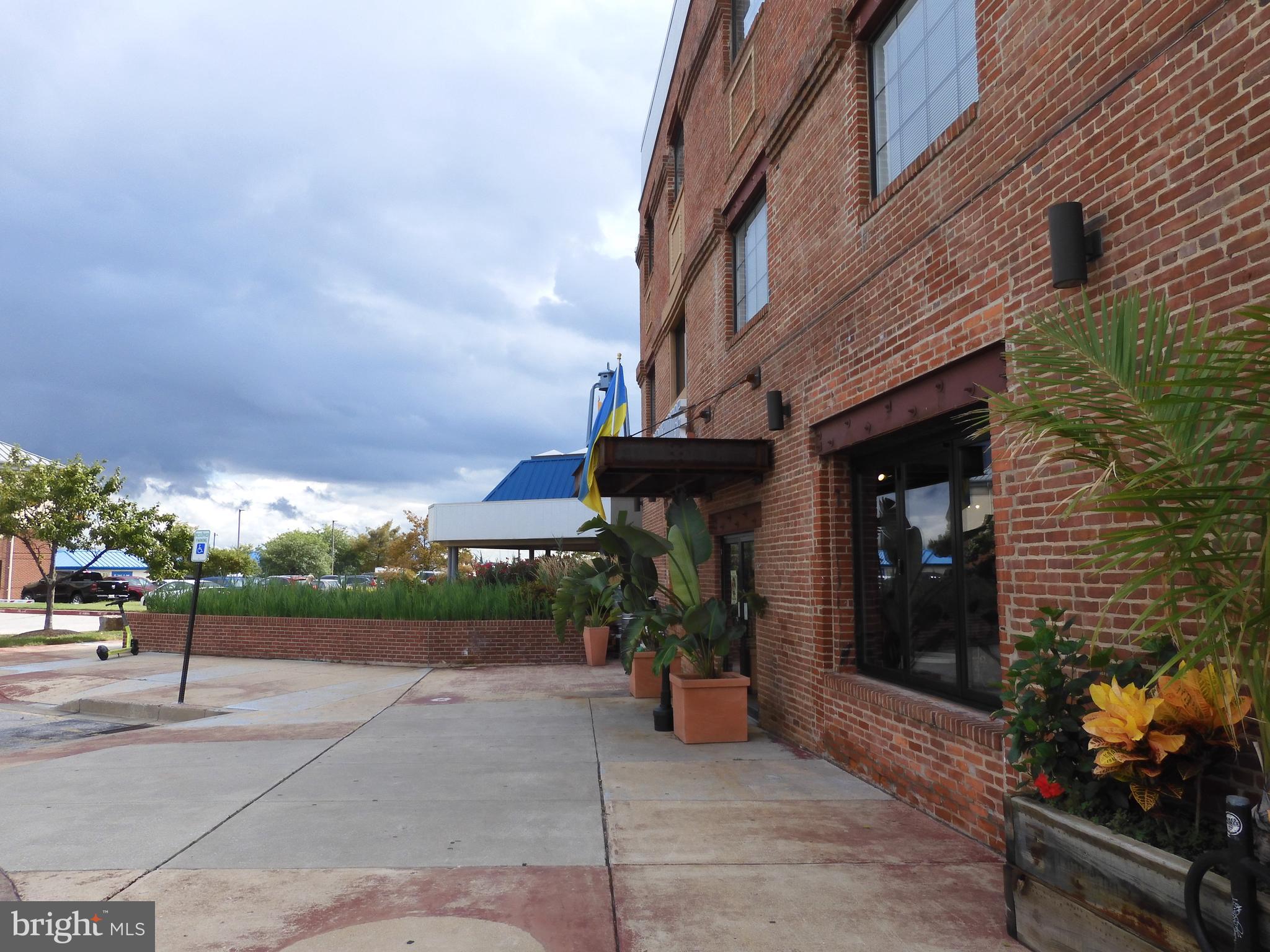 LIGHTHOUSE POINT EAST - Residential