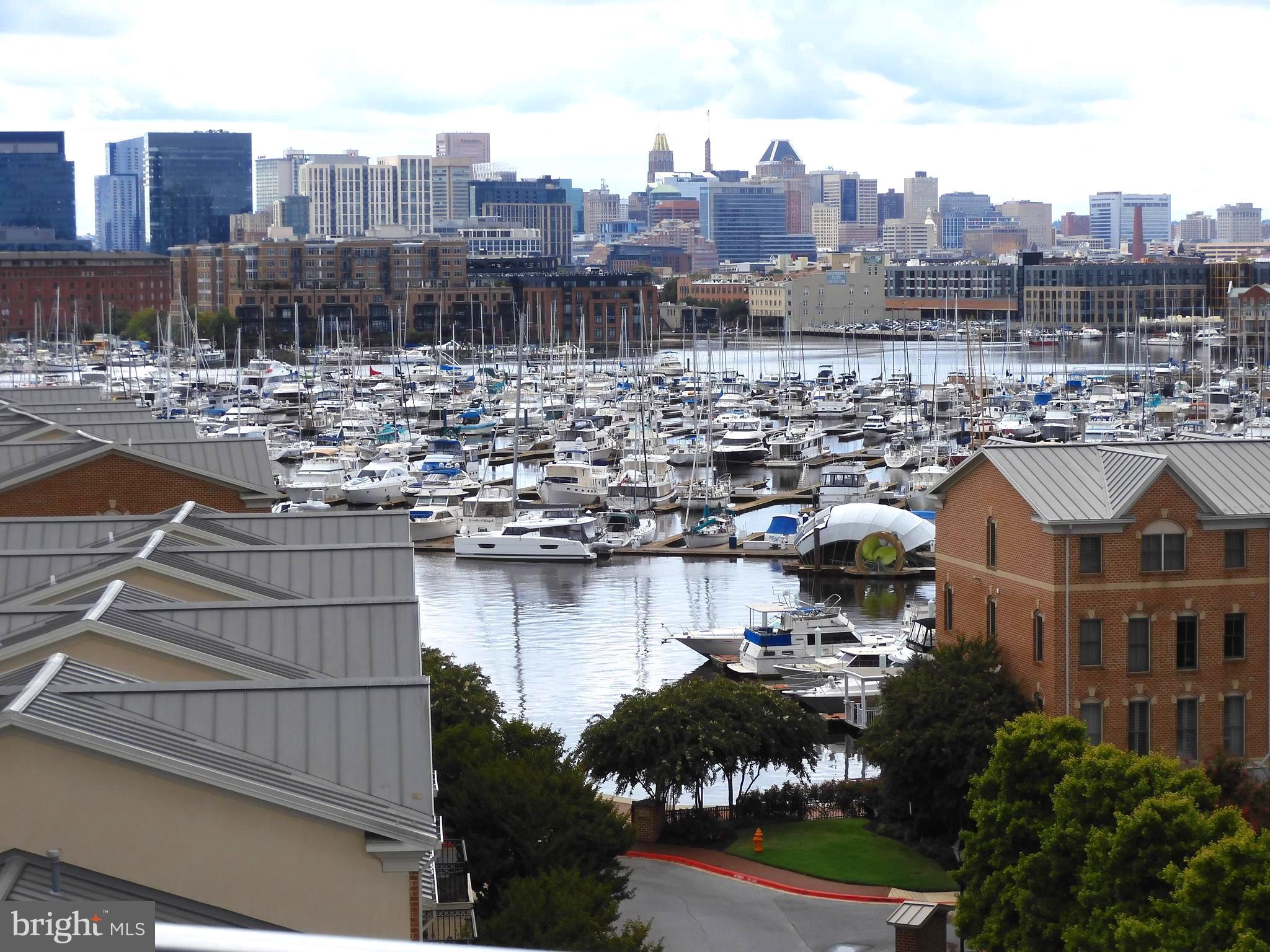 LIGHTHOUSE POINT EAST - Residential