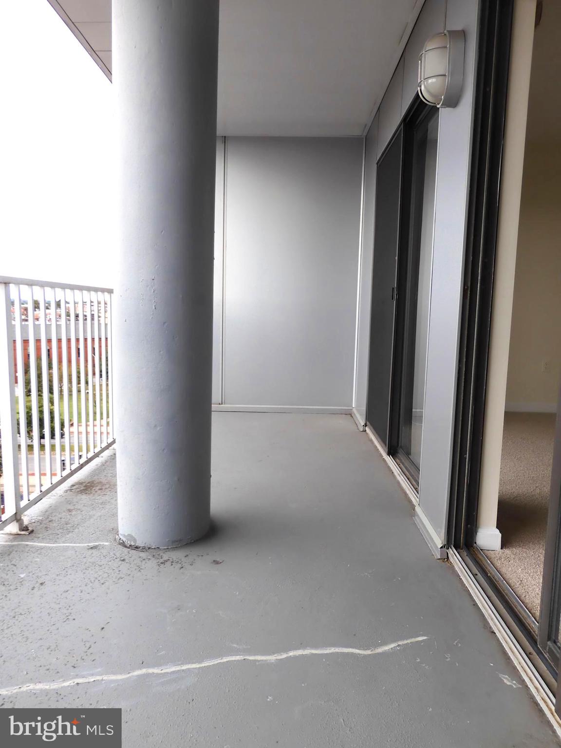 LIGHTHOUSE POINT EAST - Residential