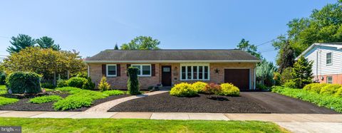 Photo of 510 Bluebird Road, LITITZ, PA 17543 (MLS # PALA2075412)