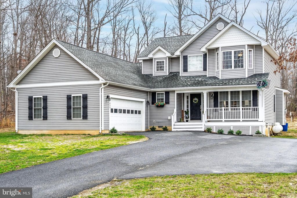 Photo of 406 Woodland Drive, LURAY, VA 22835 (MLS # VAPA2006218)