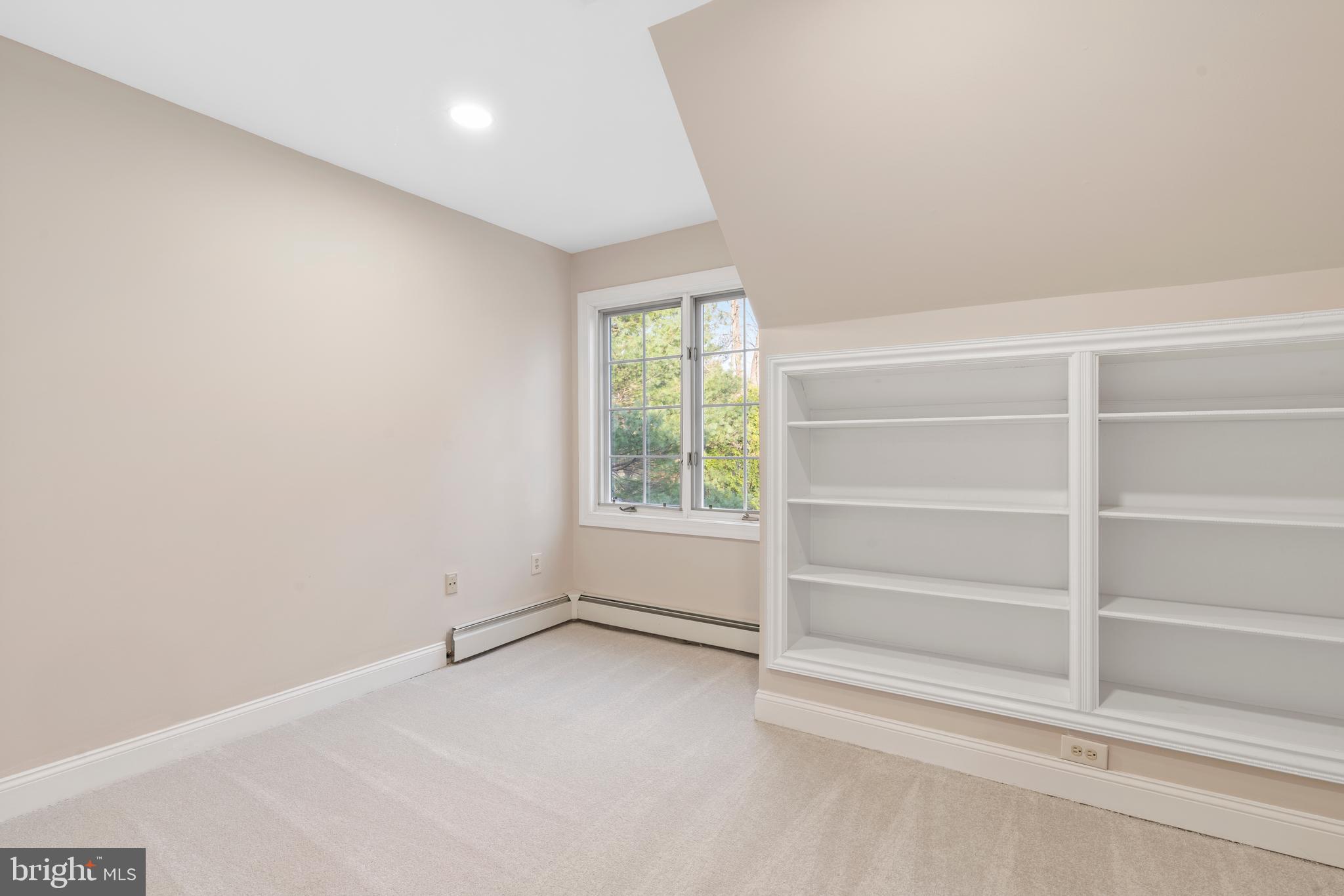 ALLEE ESTATES - Residential