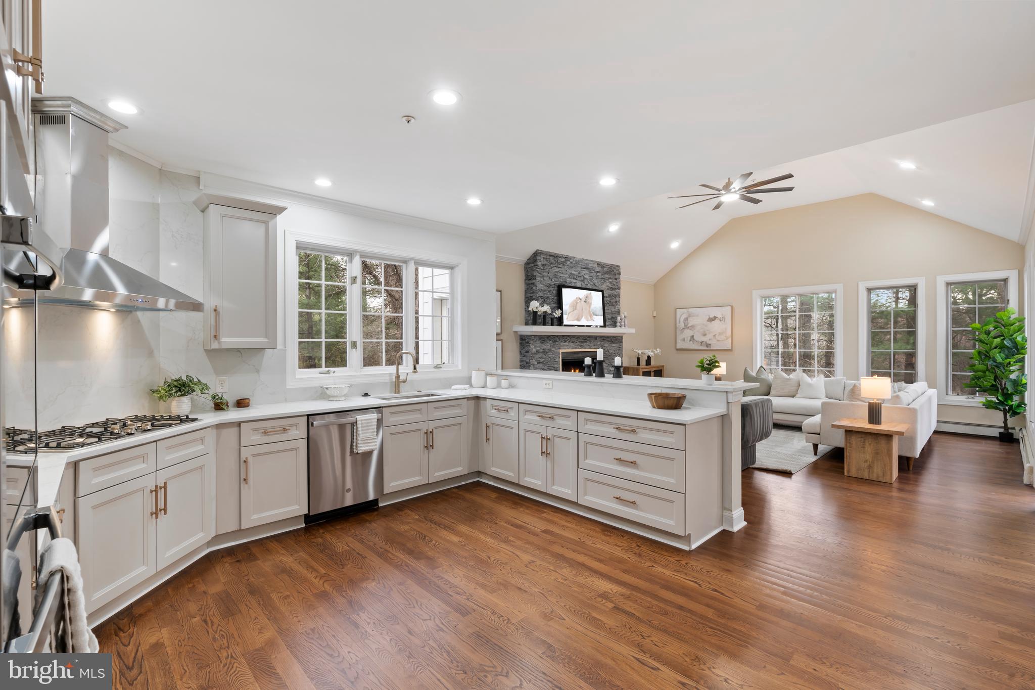 ALLEE ESTATES - Residential