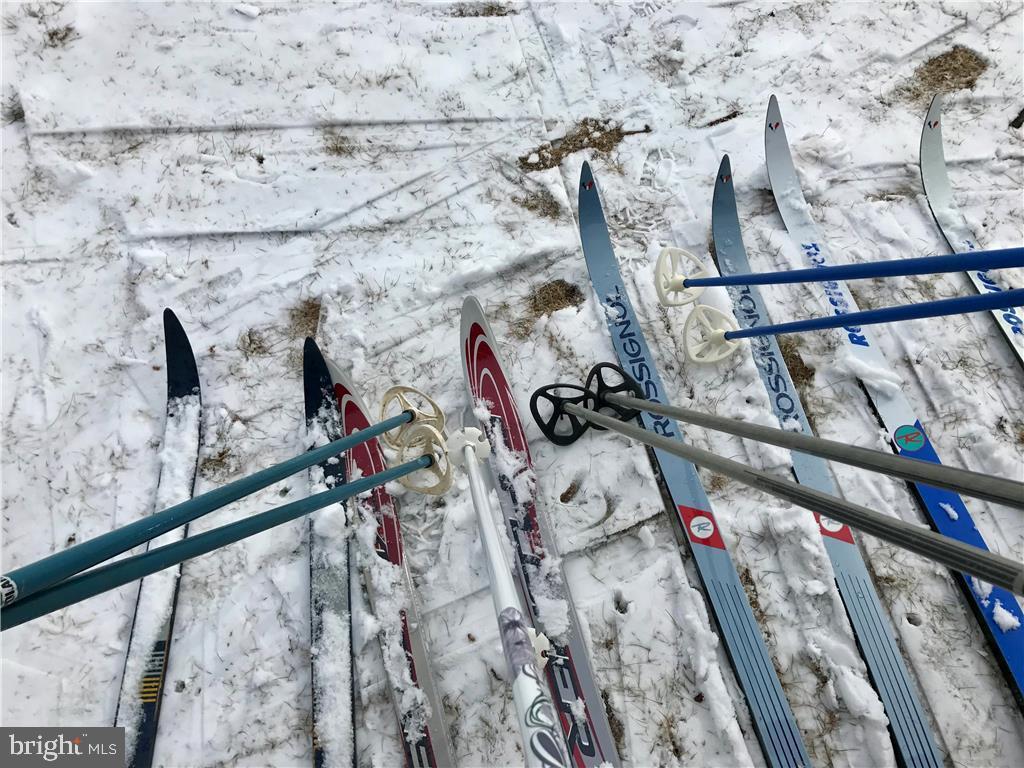 LAKEVIEW ESTATES - Residential