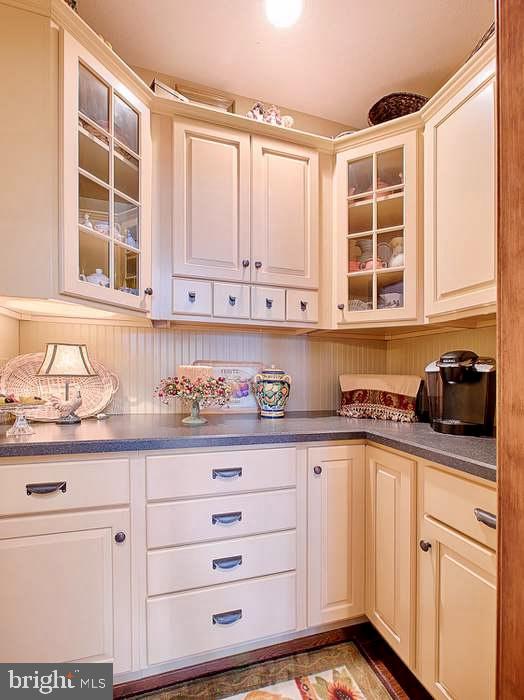 LAKEVIEW ESTATES - Residential