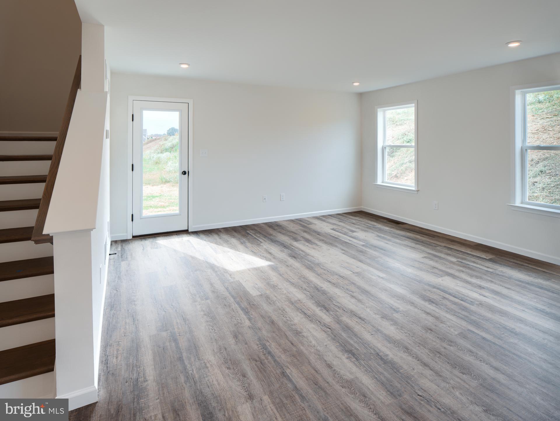307 BOXWOOD DRIVE