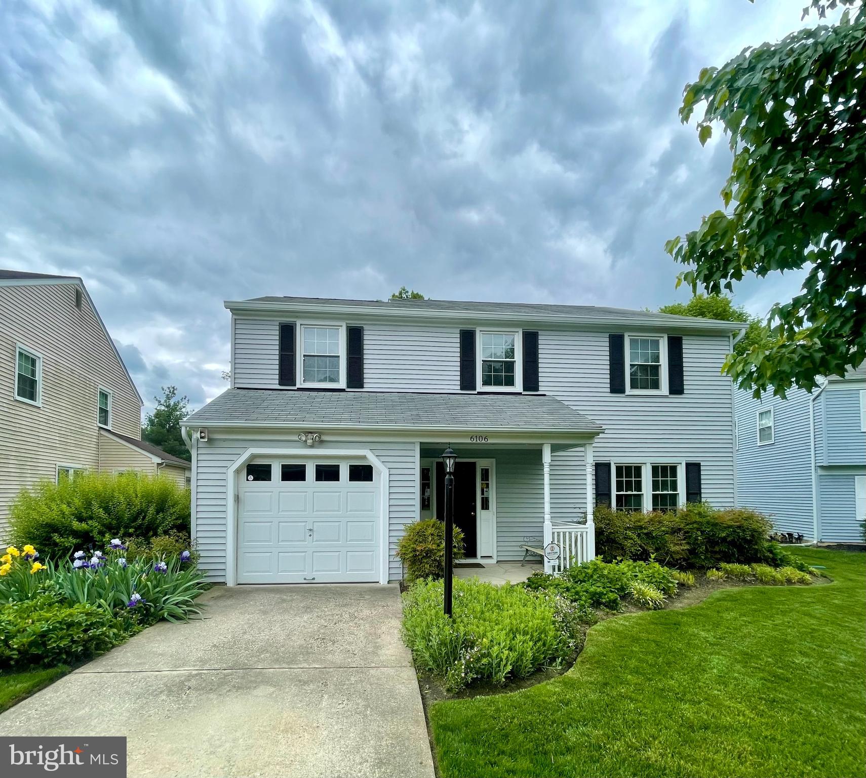 ST CHARLES HAMPSHIRE - Residential