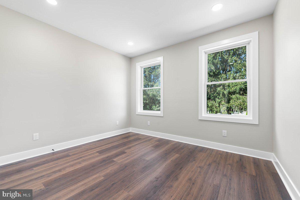 WEDGEWOOD - Residential