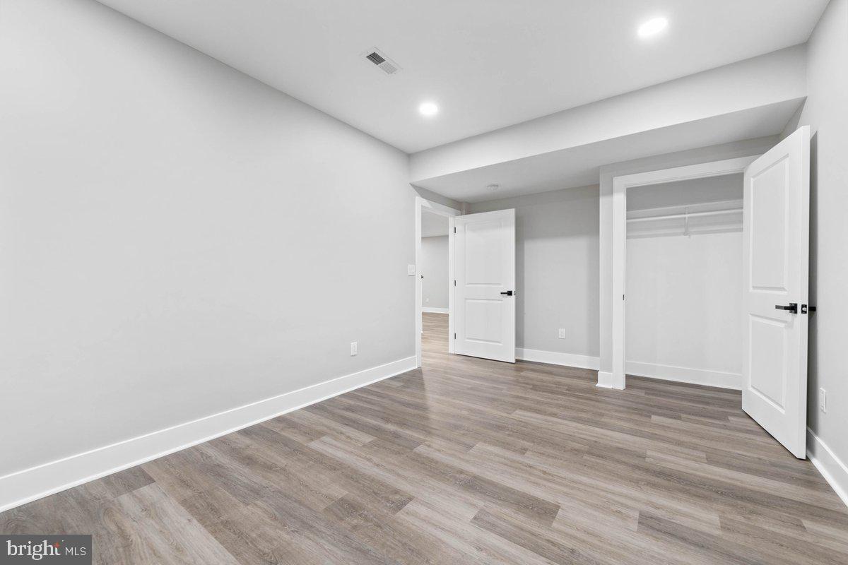 WEDGEWOOD - Residential