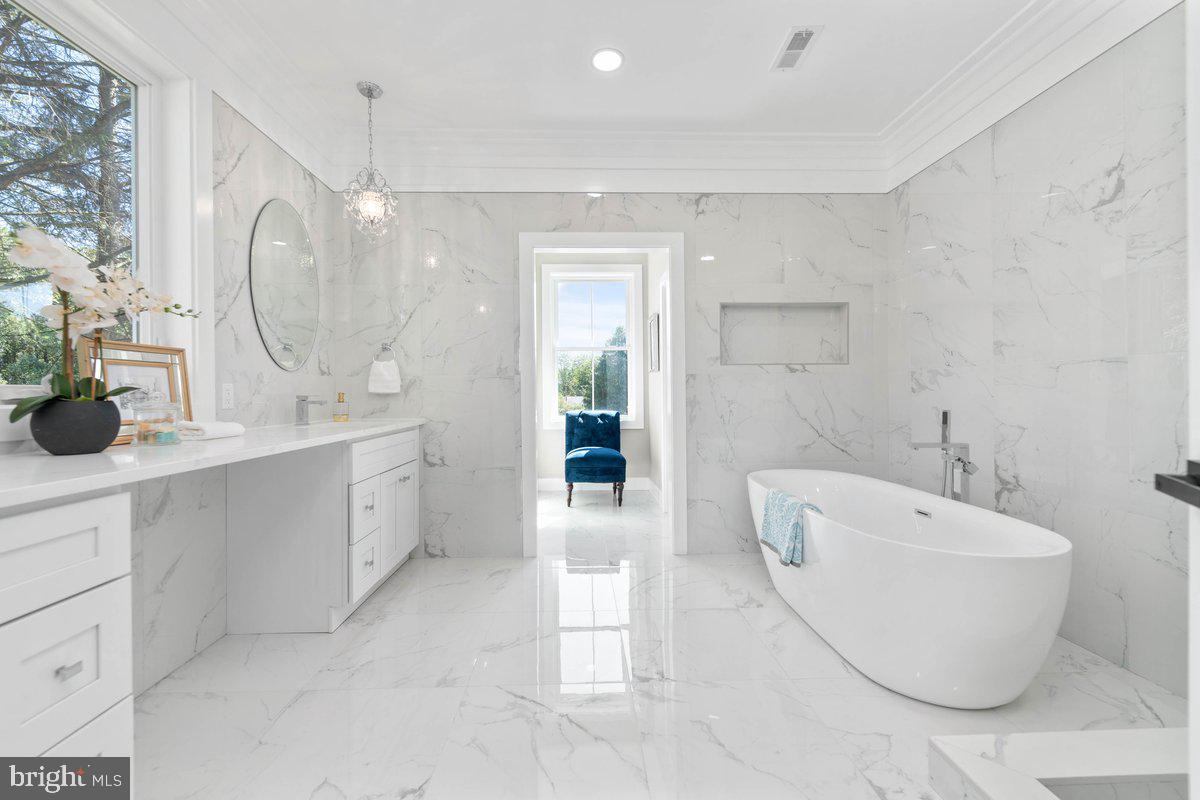 WEDGEWOOD - Residential