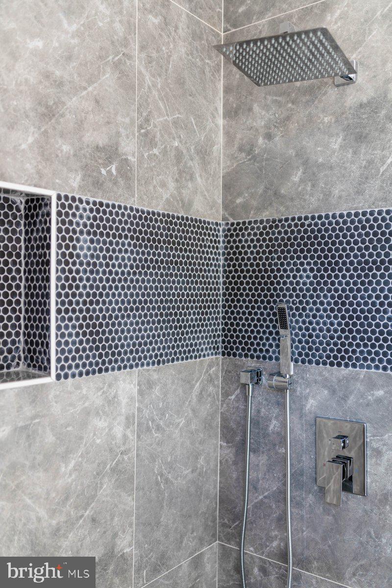 WEDGEWOOD - Residential