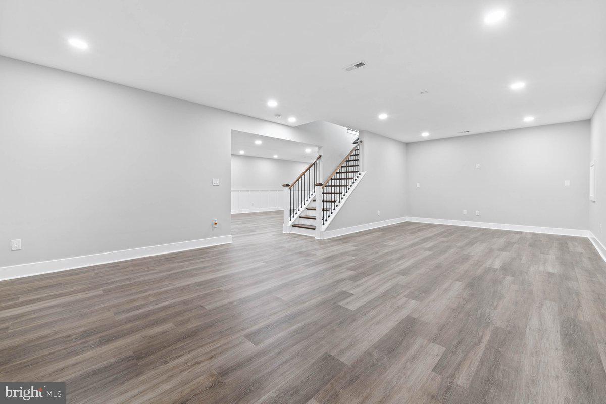 WEDGEWOOD - Residential