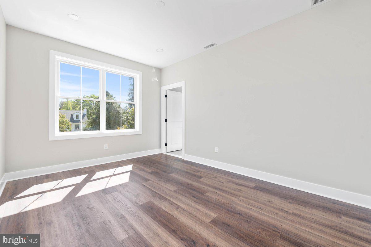 WEDGEWOOD - Residential