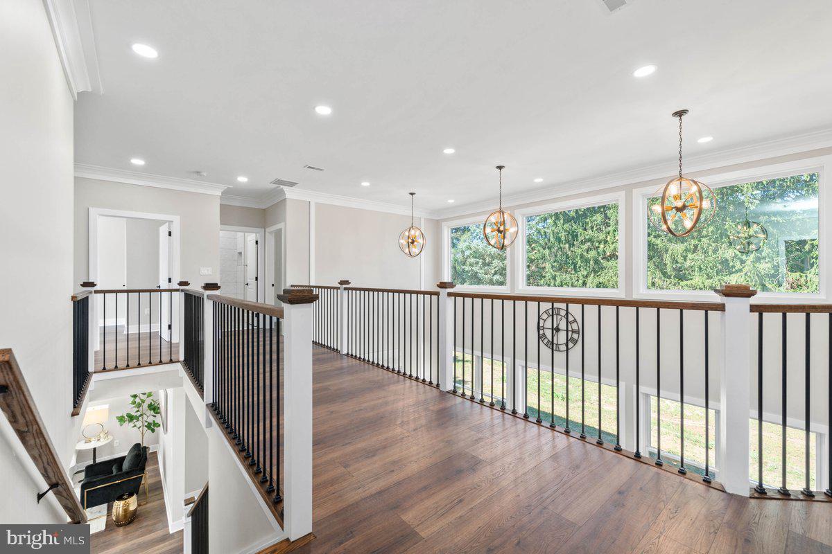 WEDGEWOOD - Residential