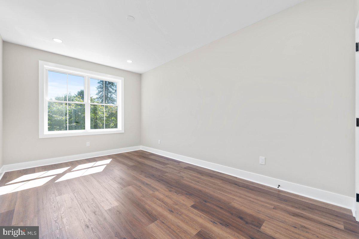 WEDGEWOOD - Residential