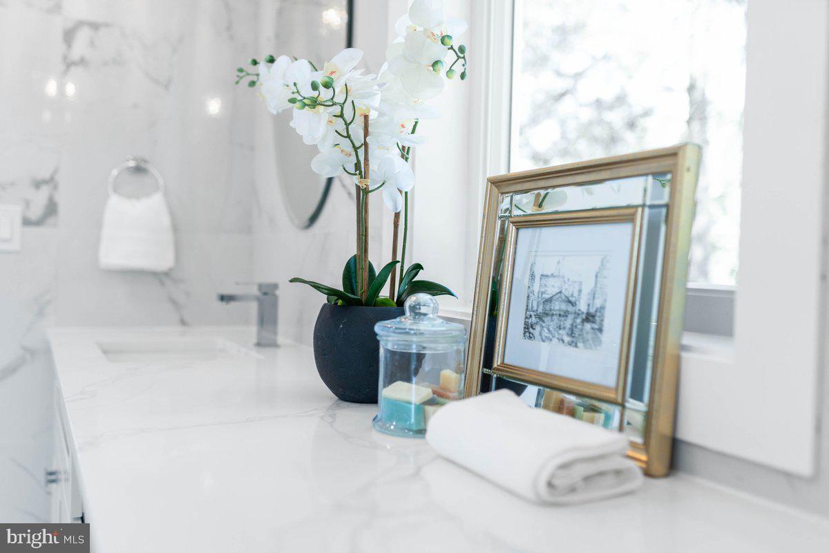 WEDGEWOOD - Residential