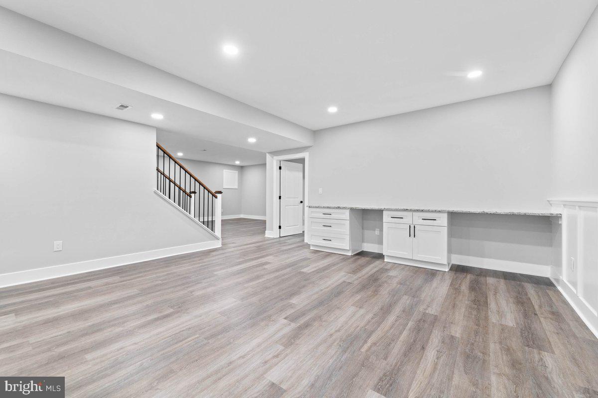 WEDGEWOOD - Residential