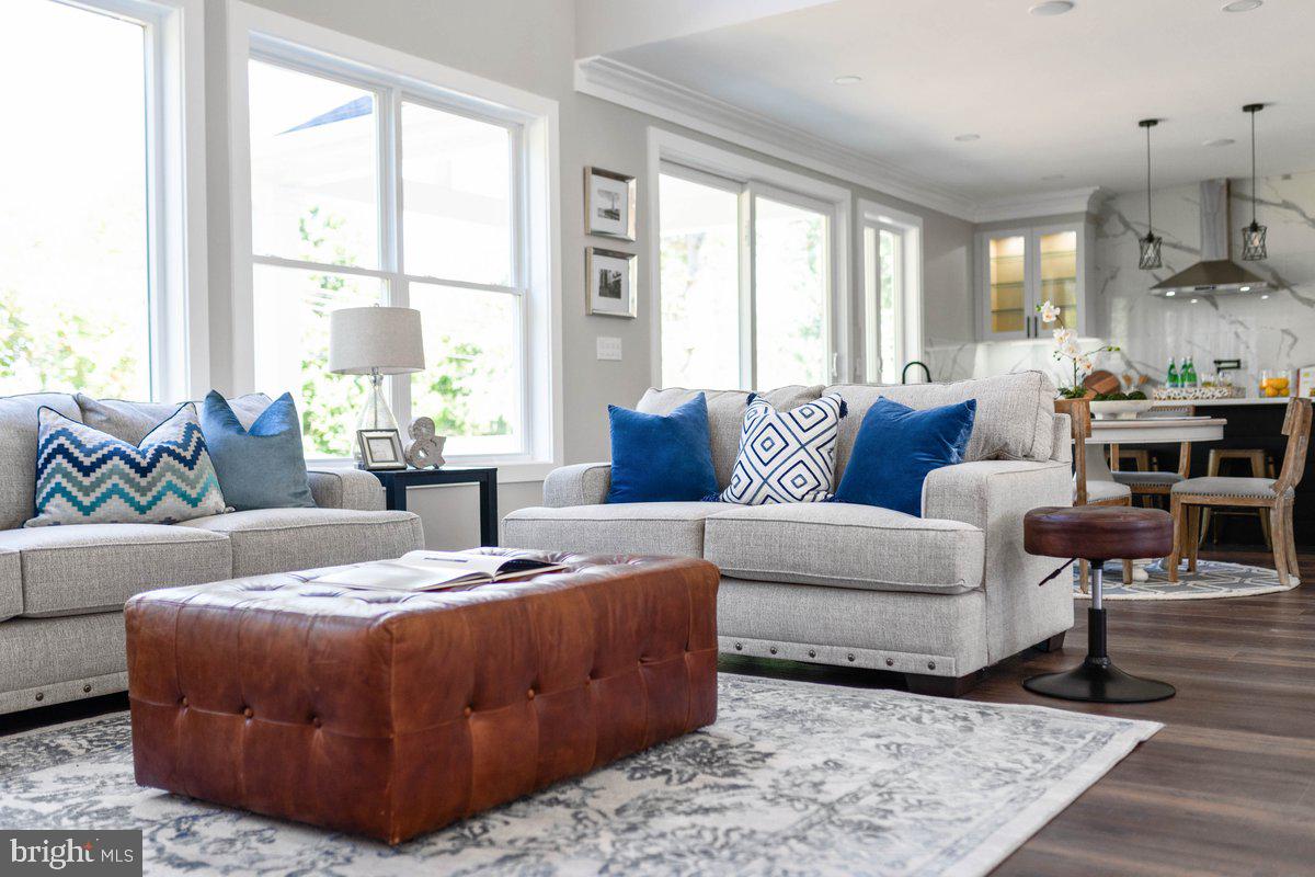 WEDGEWOOD - Residential