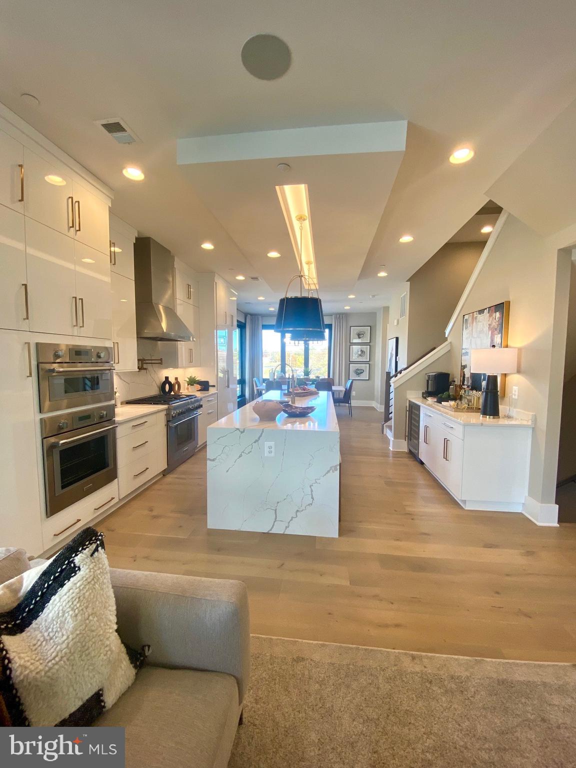 GAITHERSBURG OUTSIDE - Residential