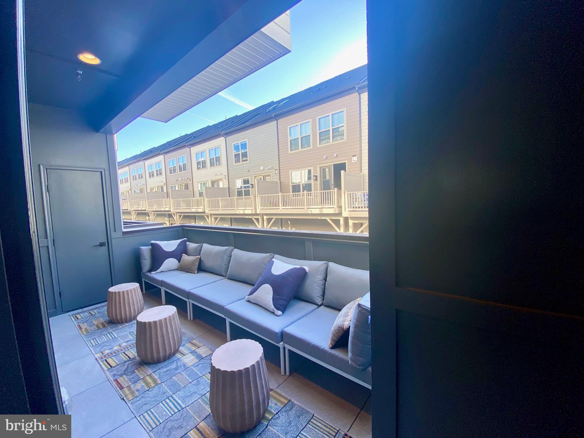 GAITHERSBURG OUTSIDE - Residential