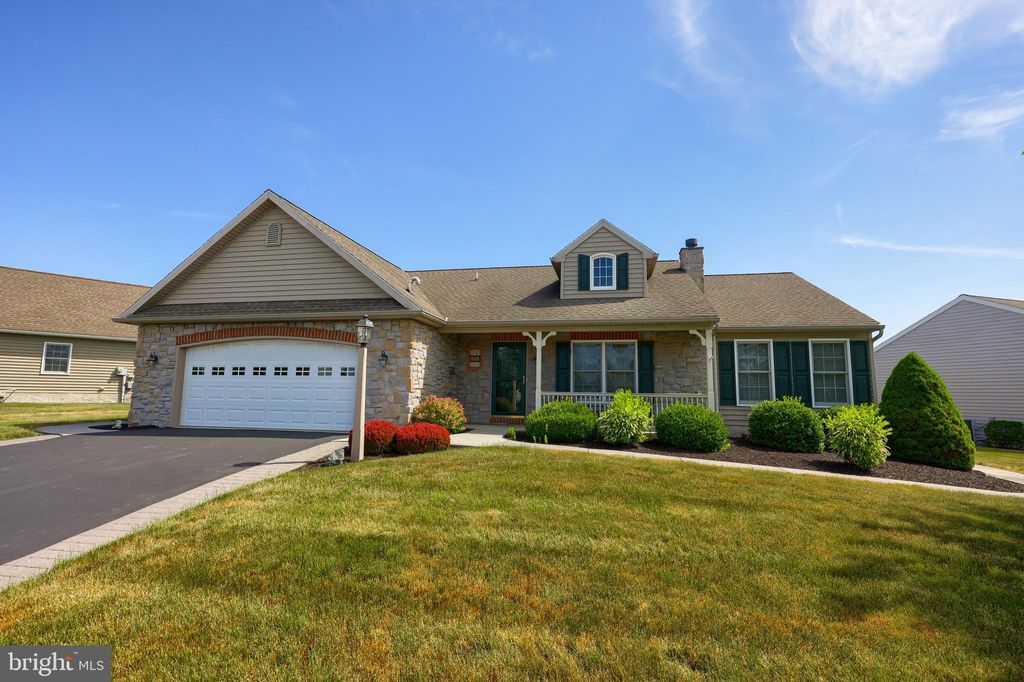 Photo of 1045 CAMBRIDGE DR, MANHEIM, PA 17545 (MLS # PALA2035928)