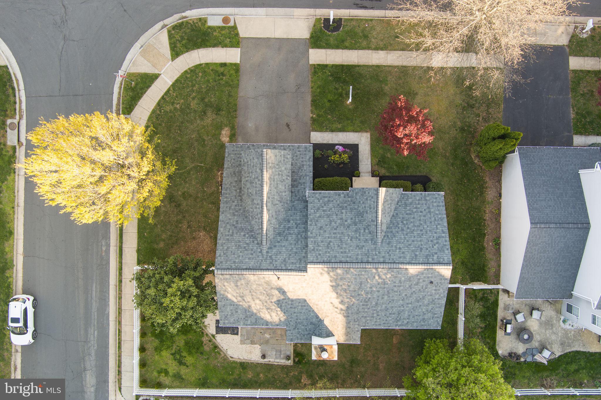 LAKE POINT - Residential