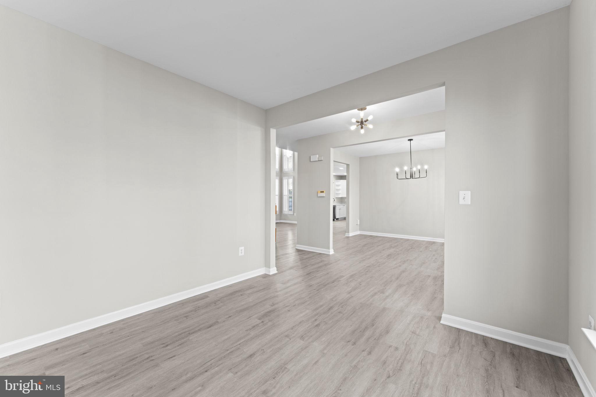 LAKE POINT - Residential