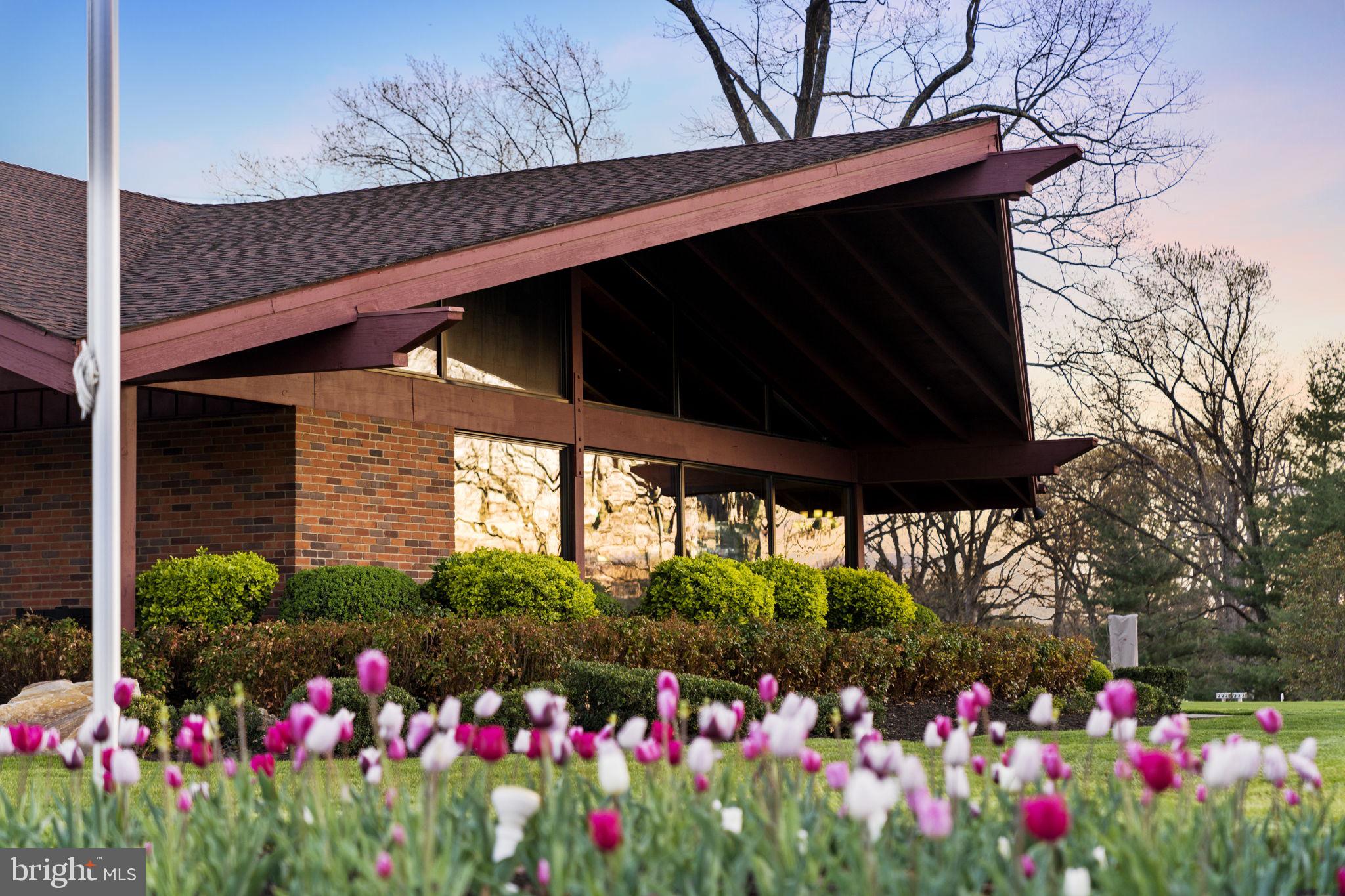 LAKE POINT - Residential