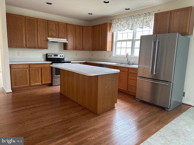 HOLLIFIELD ESTATES - Residential Lease