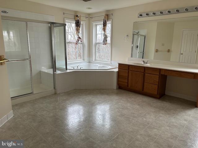 HOLLIFIELD ESTATES - Residential Lease