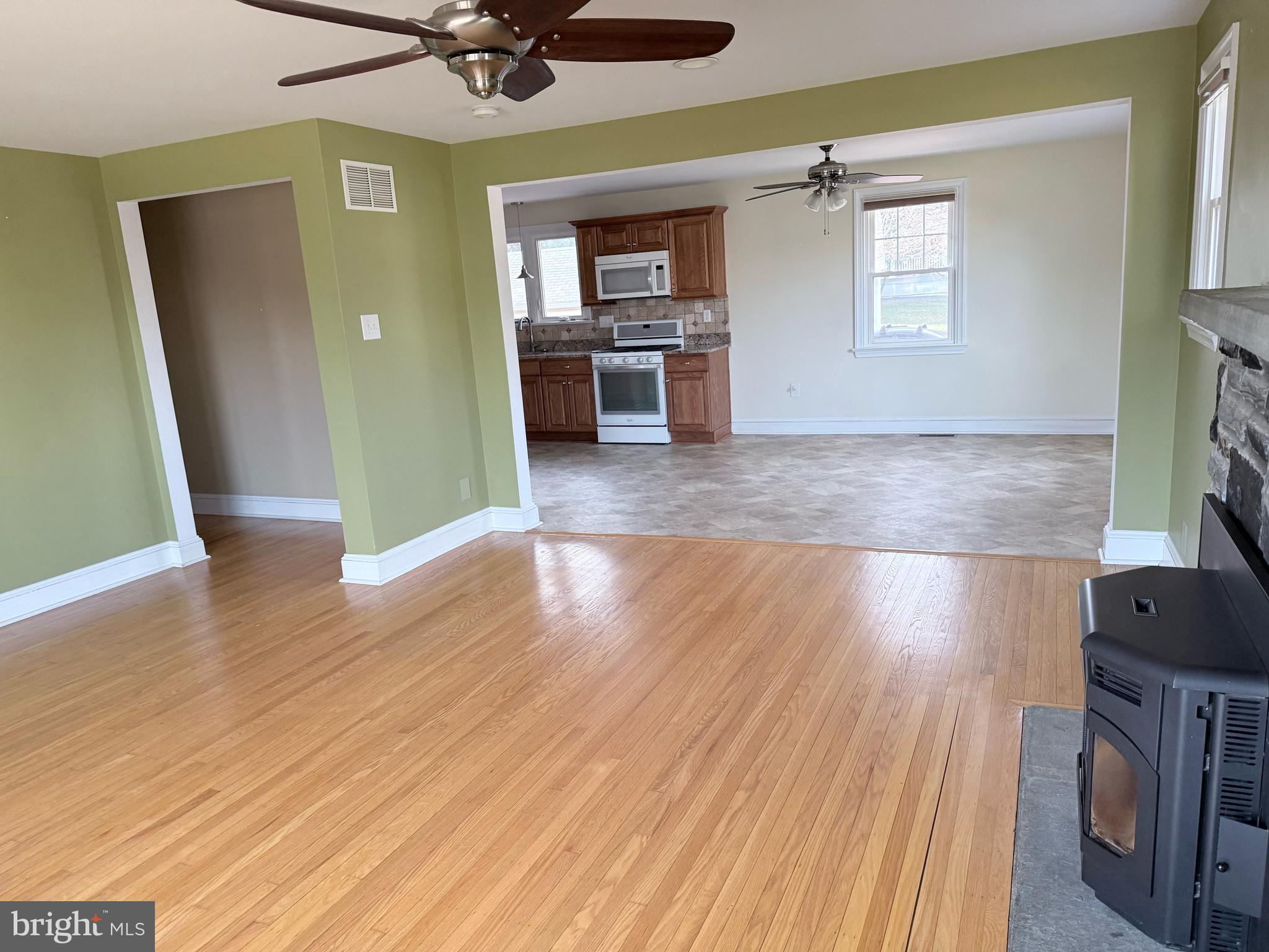 EASTTOWN WOODS - Residential