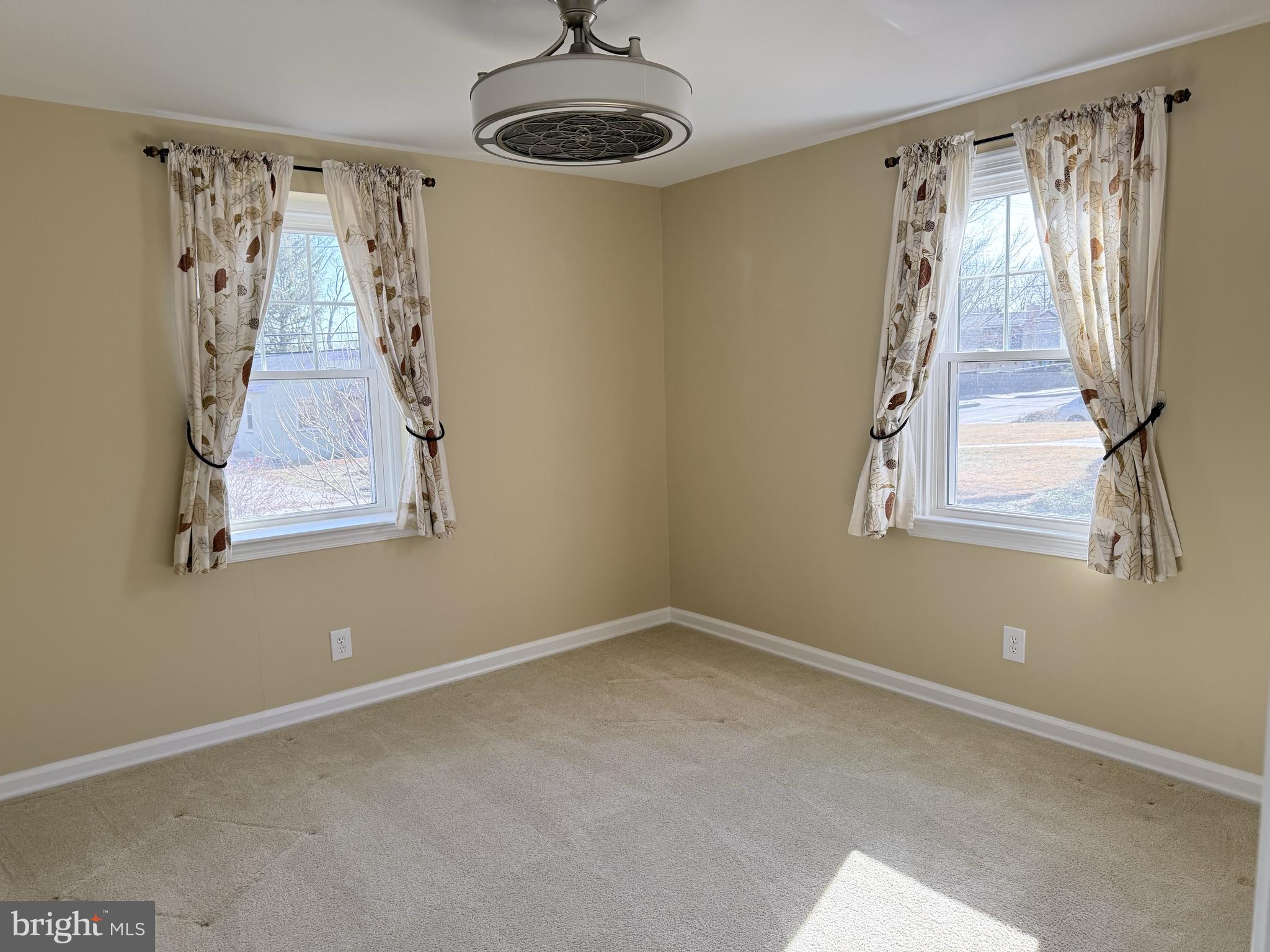 EASTTOWN WOODS - Residential