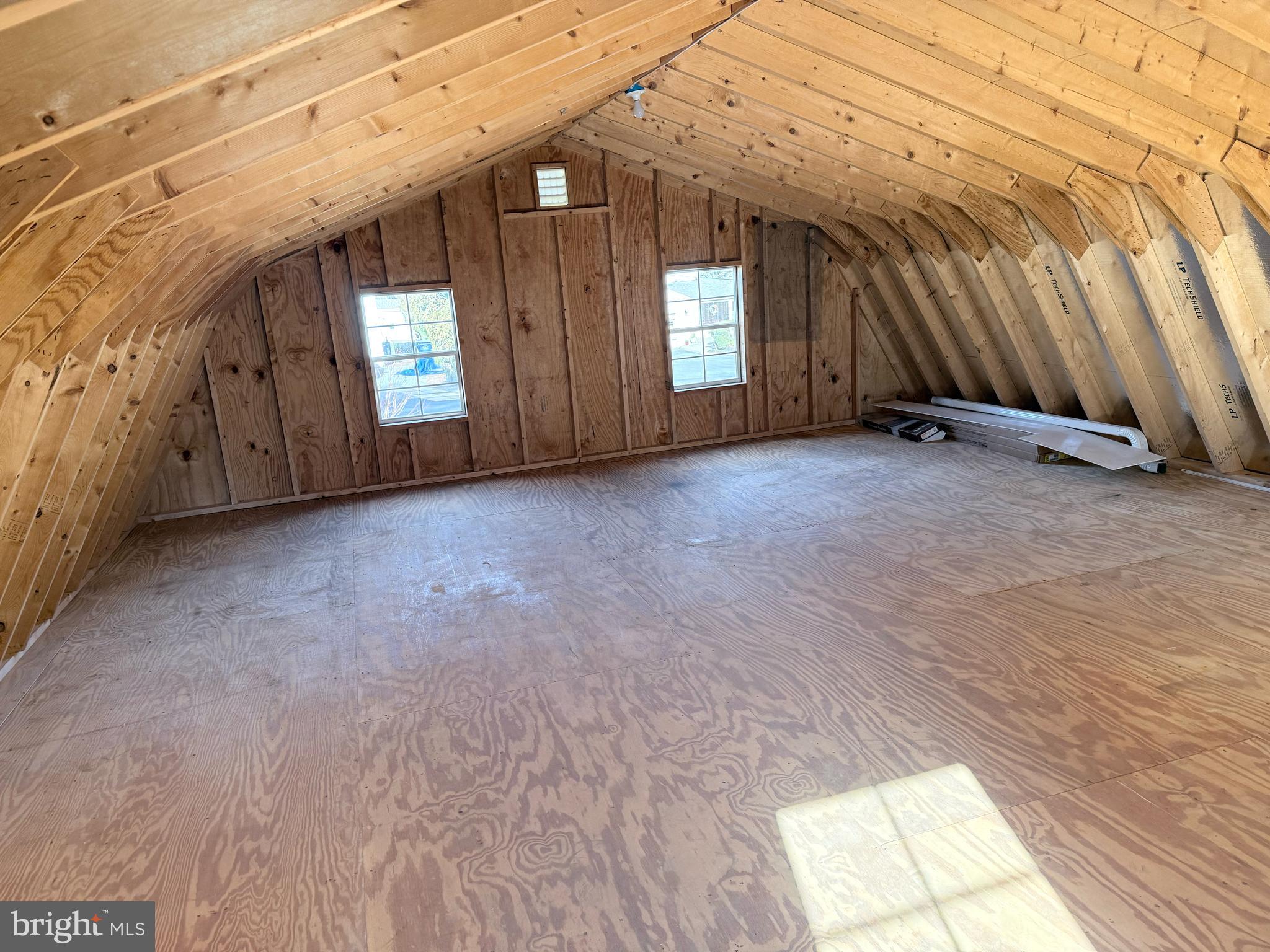 EASTTOWN WOODS - Residential