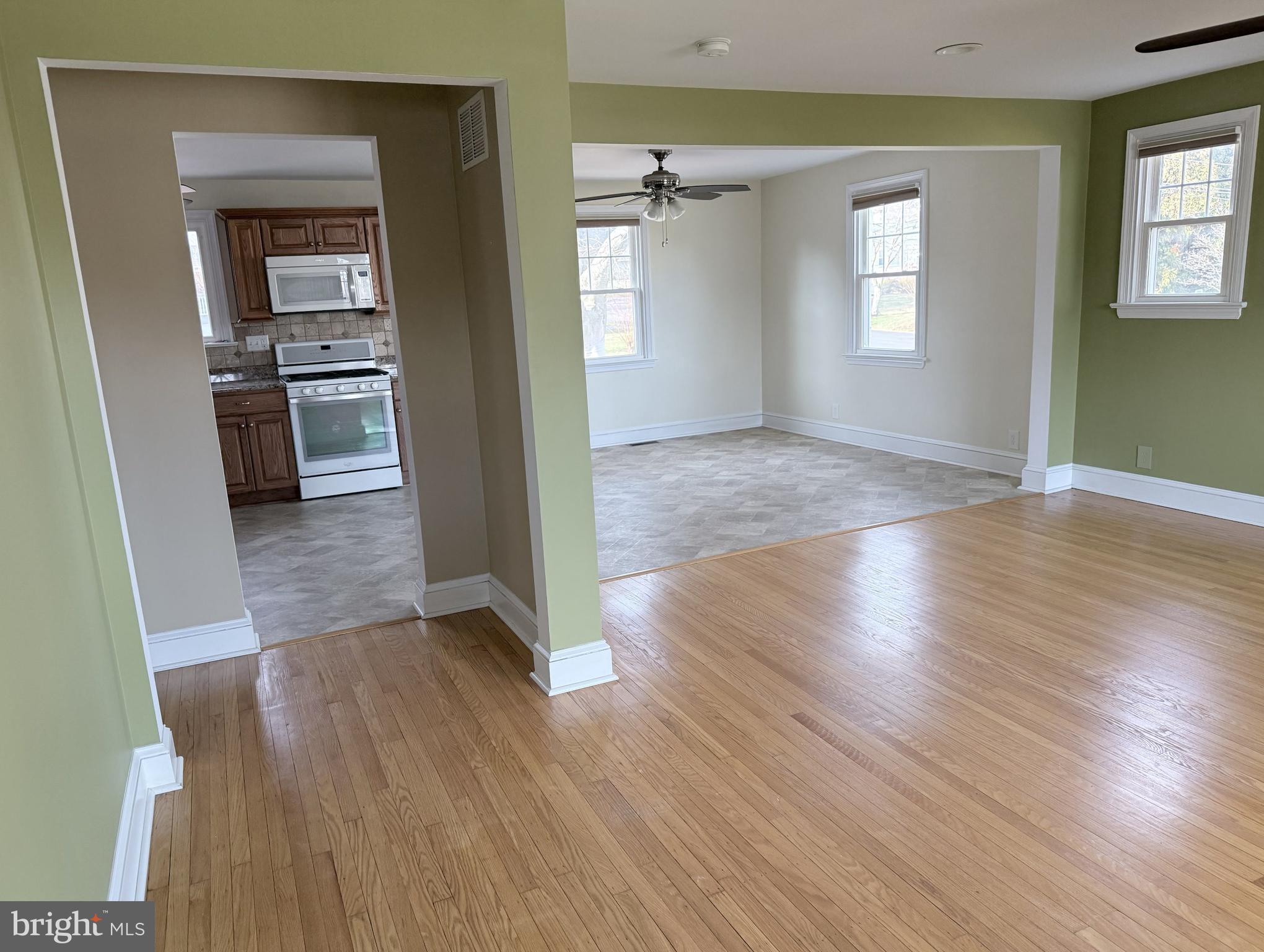 EASTTOWN WOODS - Residential