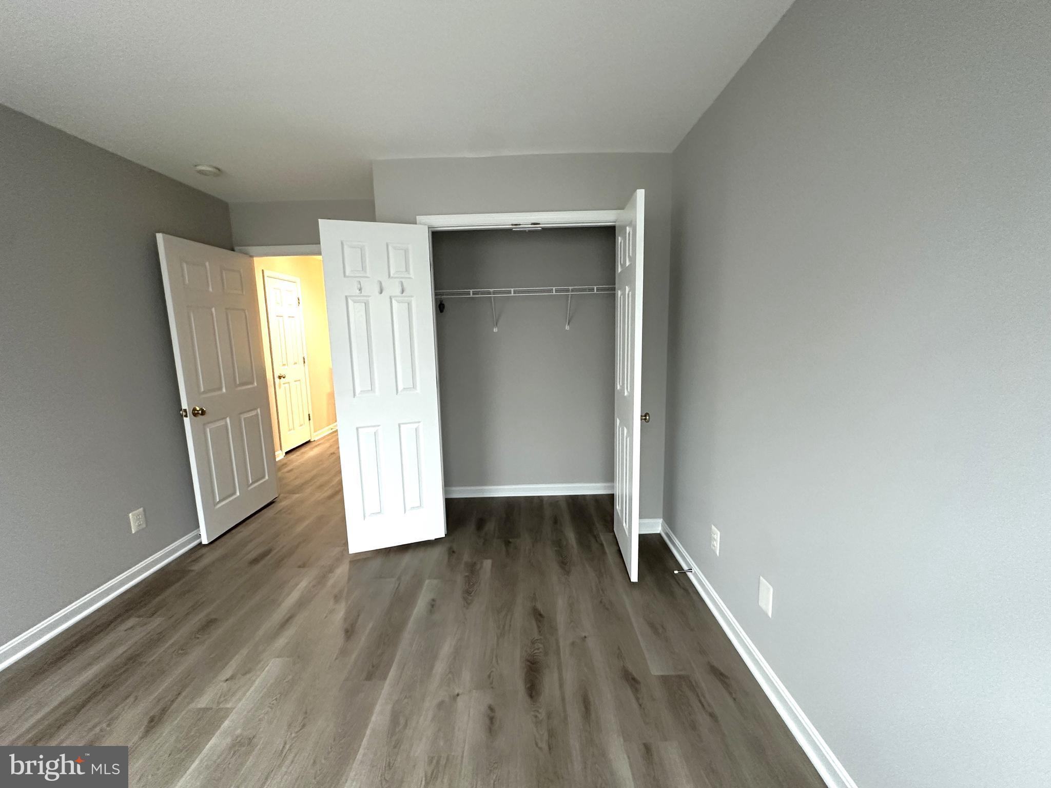 LOUDOUN PARKWAY CENTER - Residential Lease