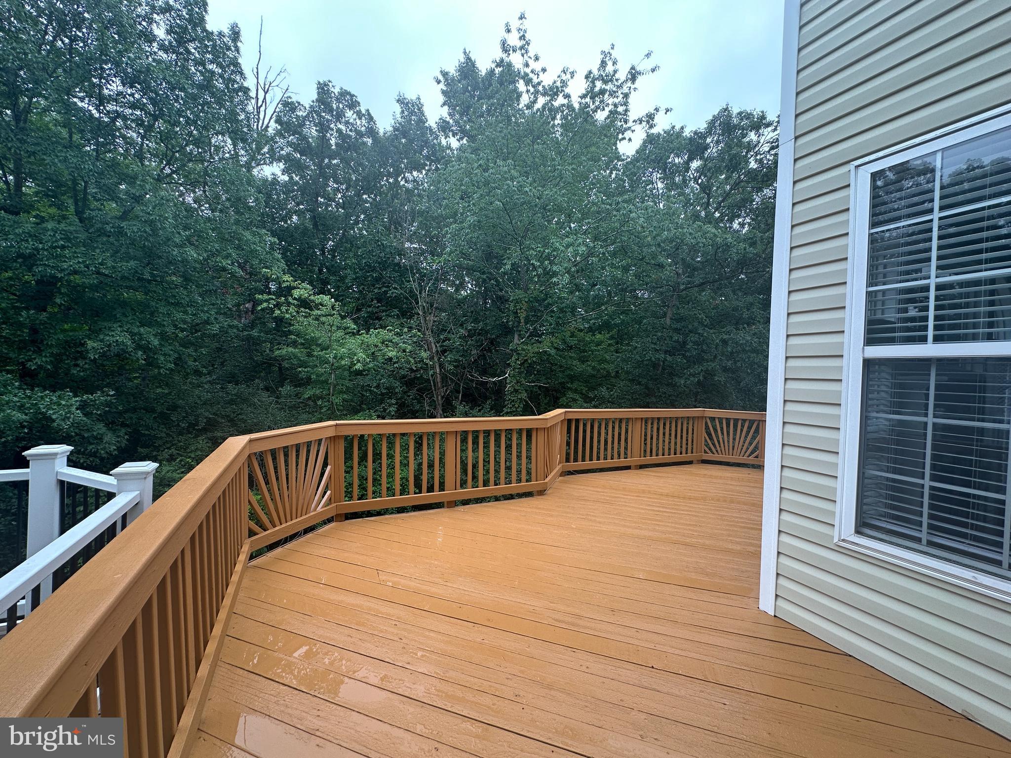 LOUDOUN PARKWAY CENTER - Residential Lease