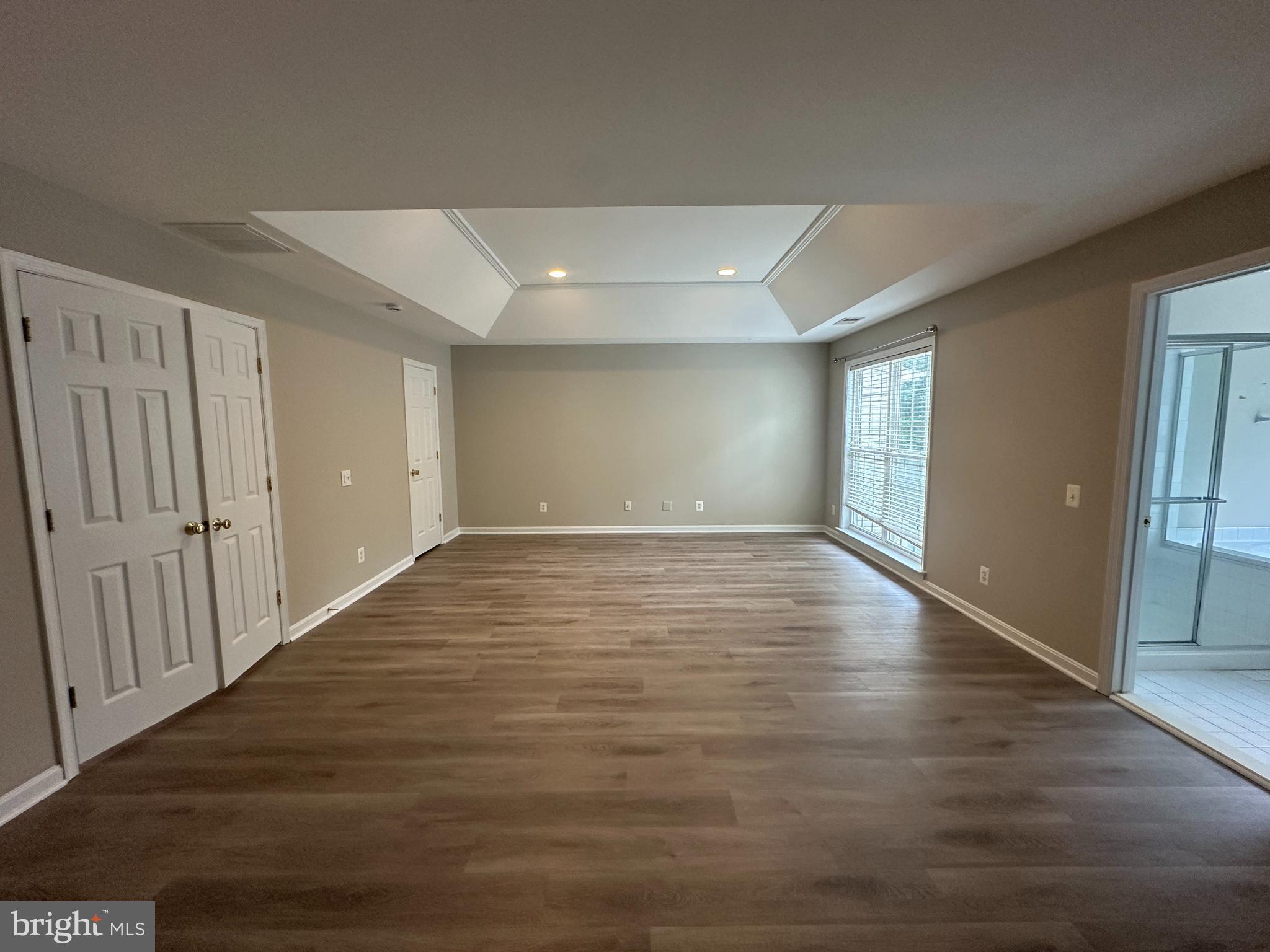 LOUDOUN PARKWAY CENTER - Residential Lease