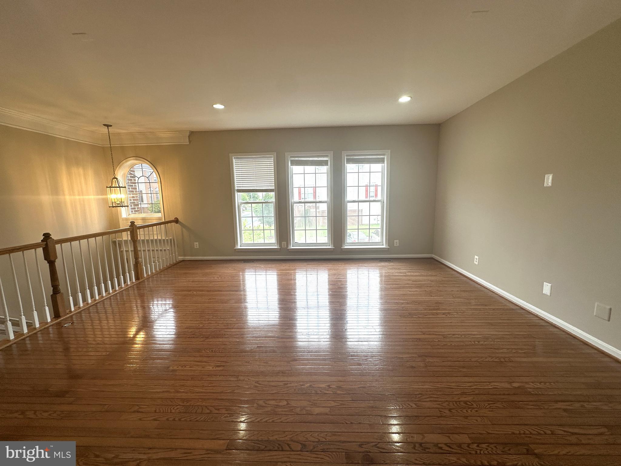 LOUDOUN PARKWAY CENTER - Residential Lease