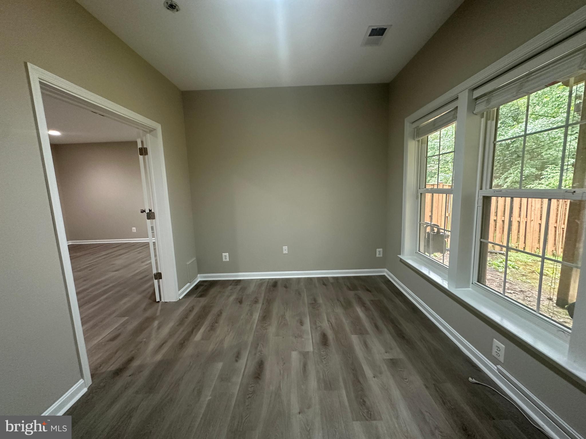 LOUDOUN PARKWAY CENTER - Residential Lease