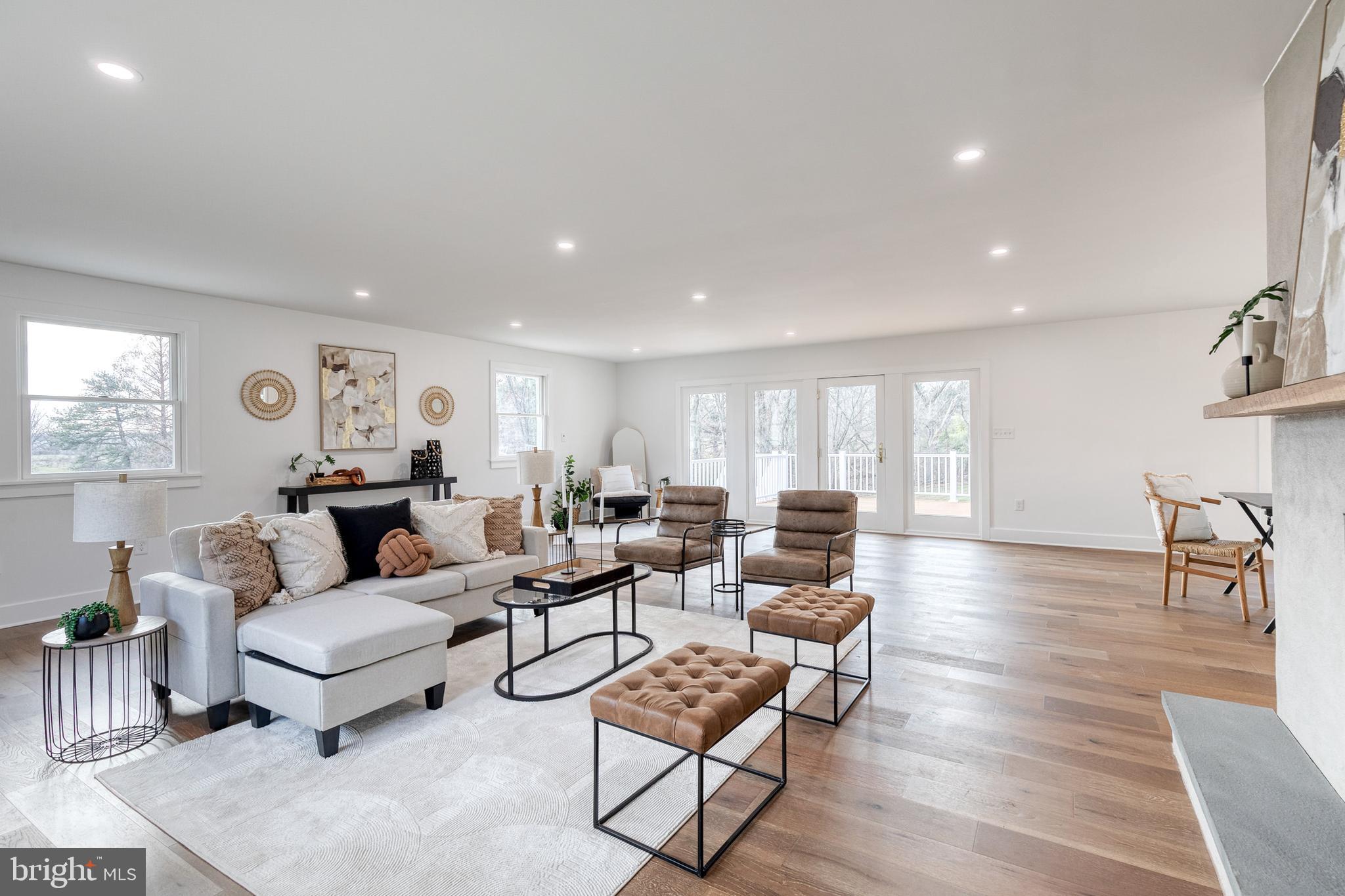 PERRY HALL - Residential