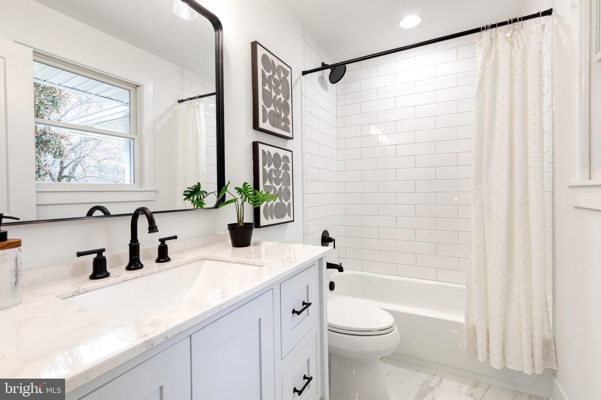 PERRY HALL - Residential