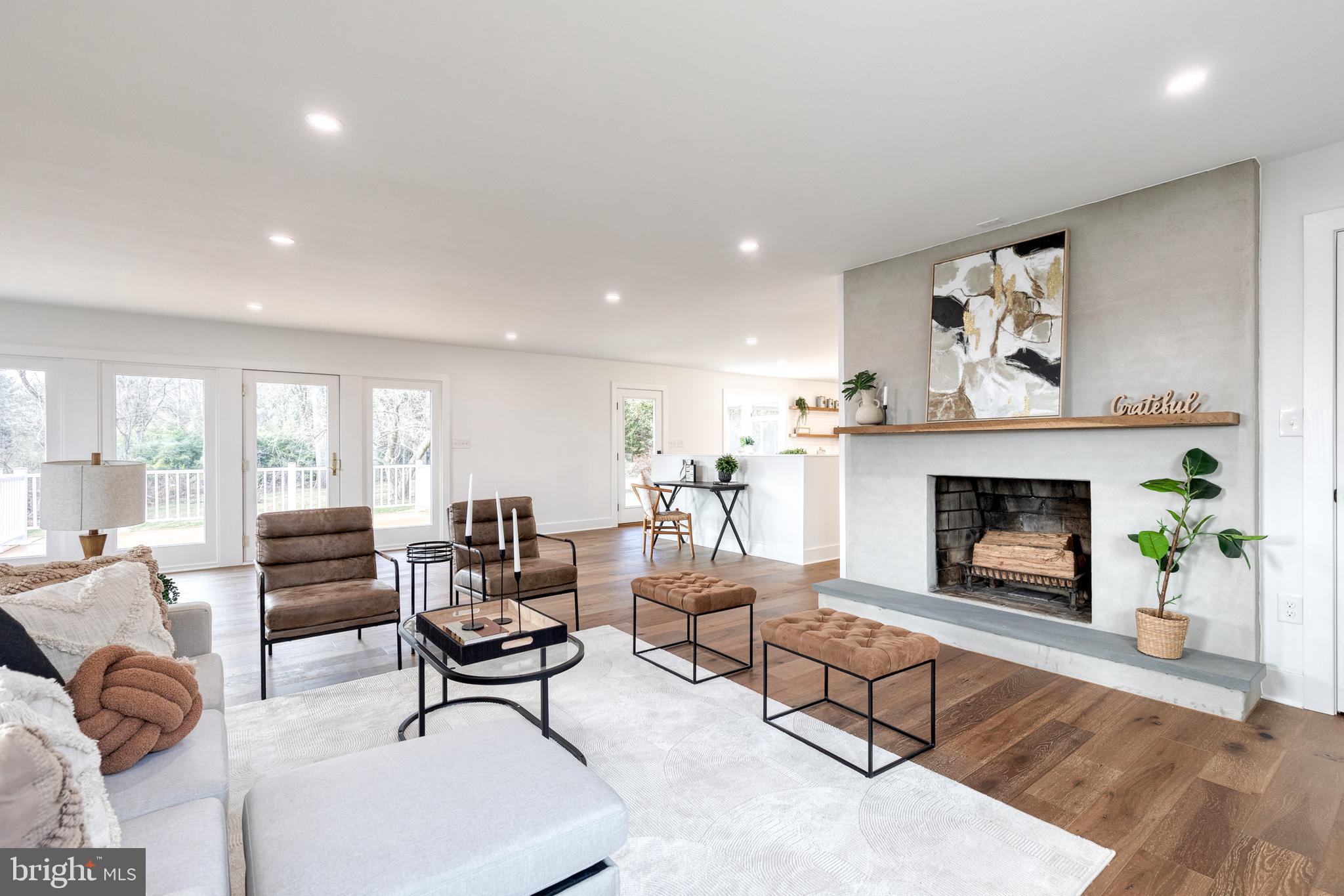 PERRY HALL - Residential